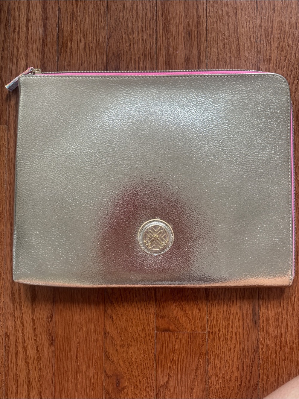 Lilly- Travel Organizer